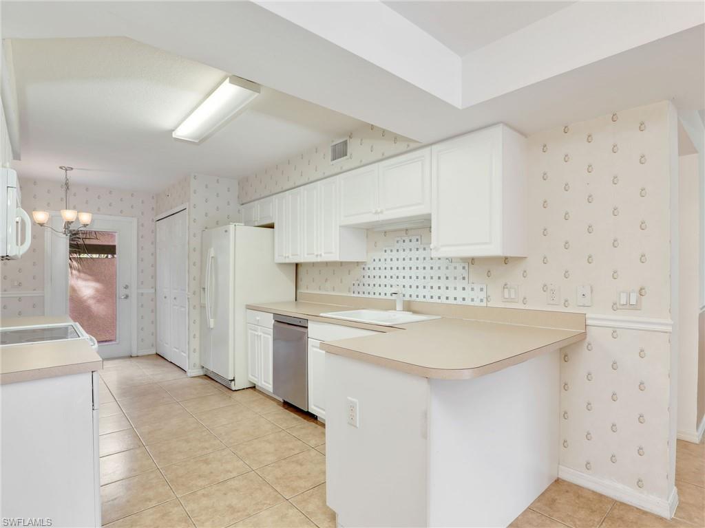 9700 Rosewood Pointe CT # 101