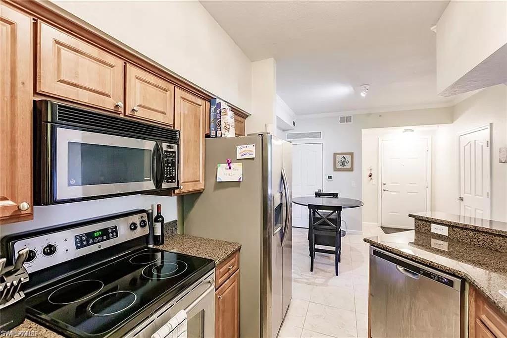 13010 Positano CIR # 101