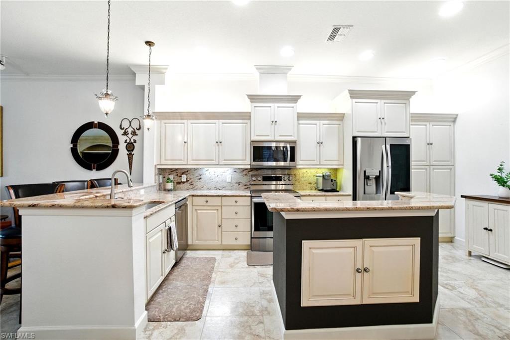 8565 Via Garibaldi CIR # 204