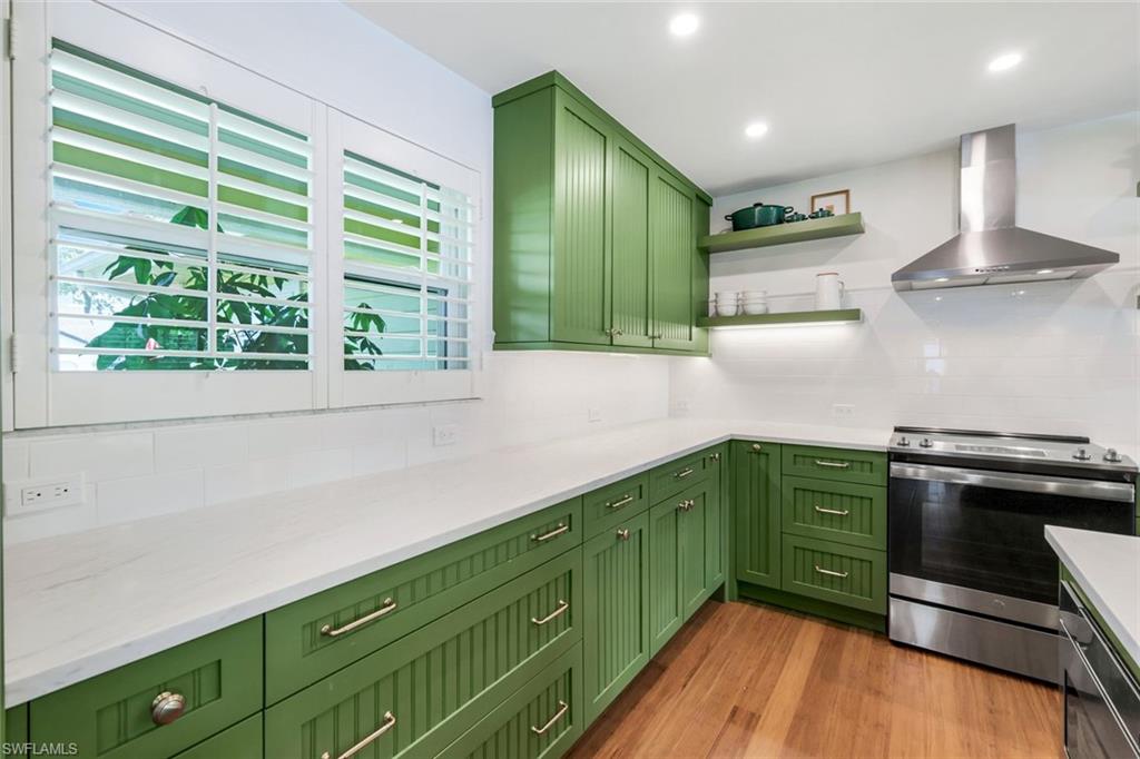 2319 Queens WAY