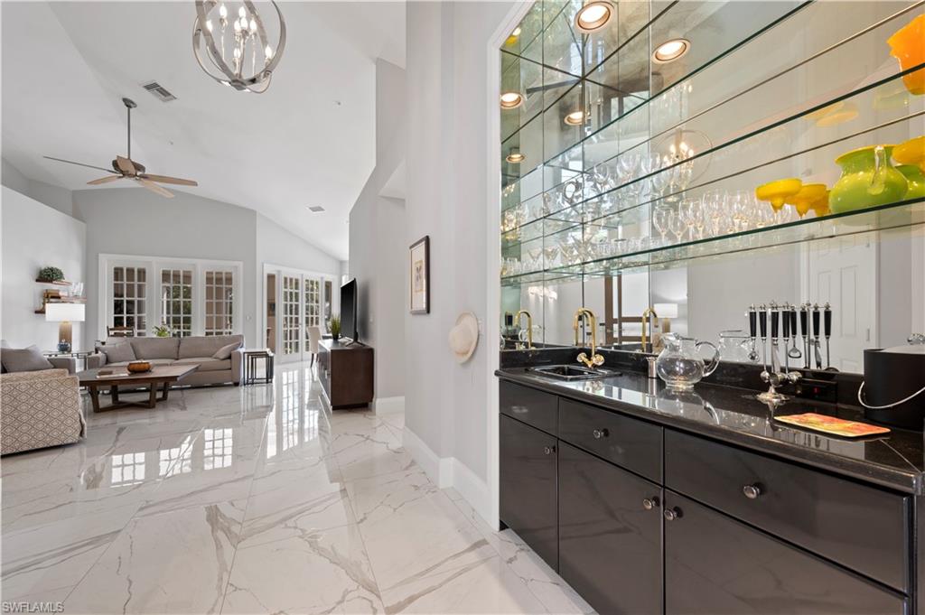 167 Colonade CIR