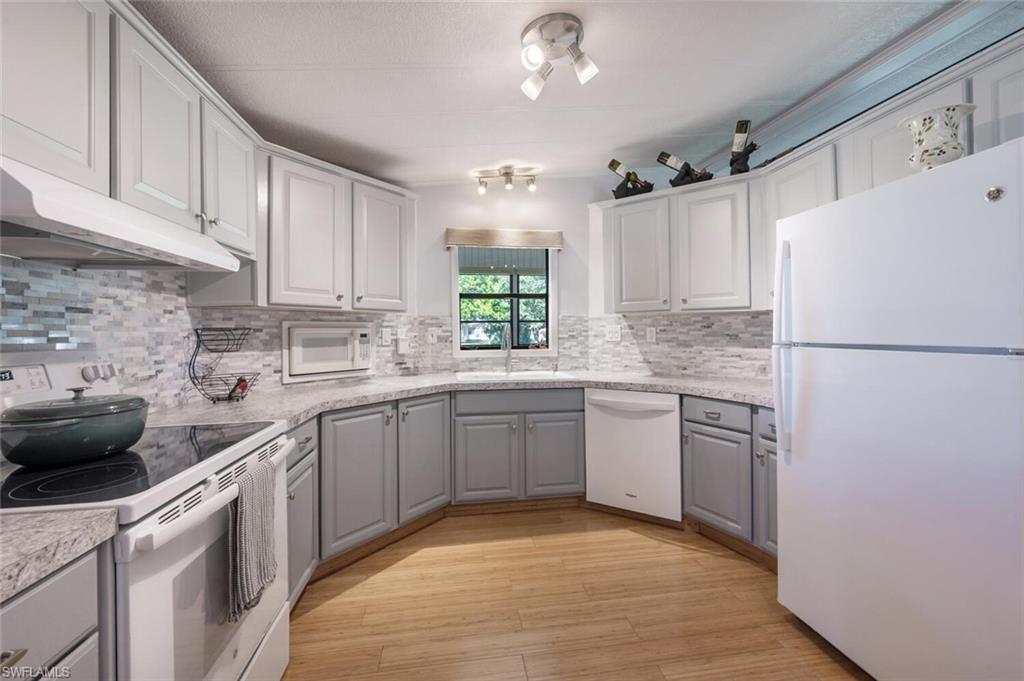 105 Calais CT