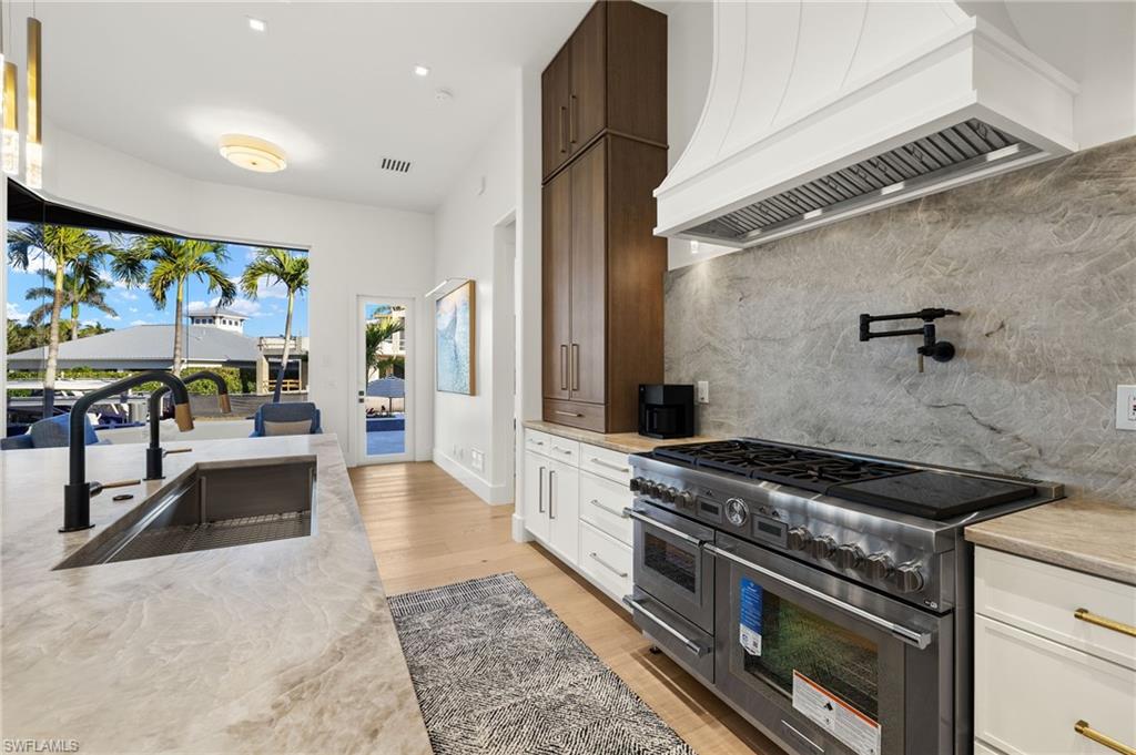 1955 TARPON RD