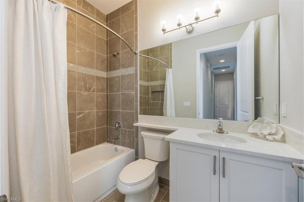 16483 Orinda WAY