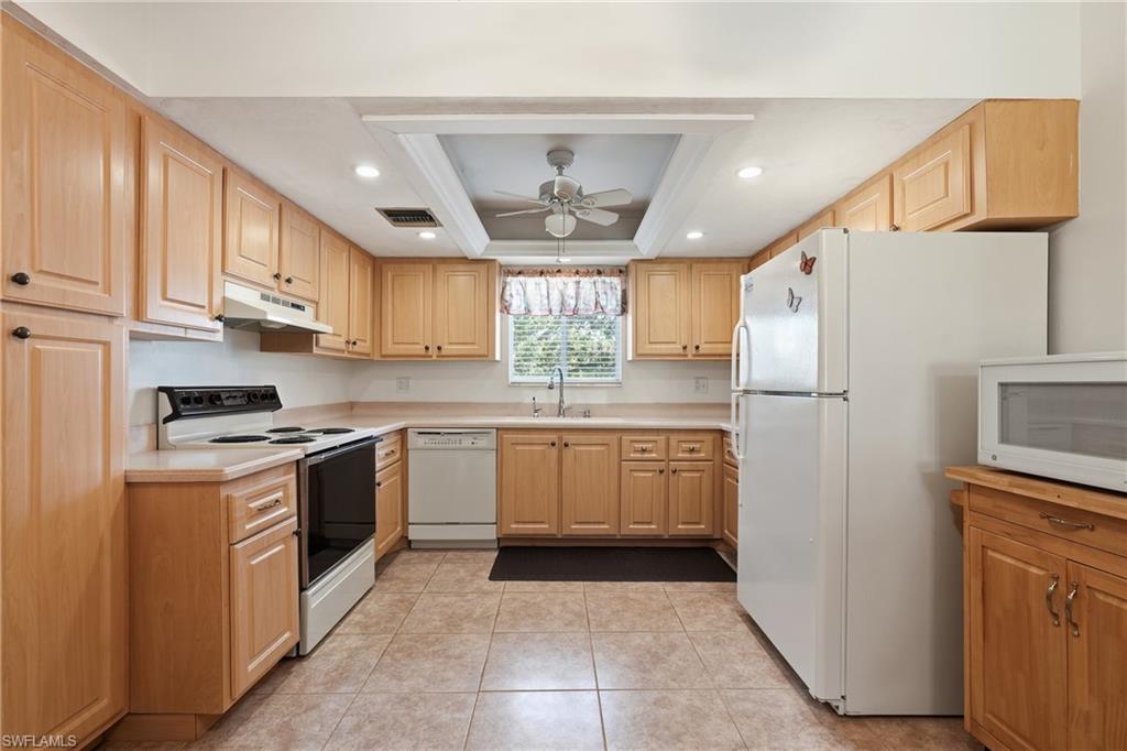 215 Cypress WAY E # D8