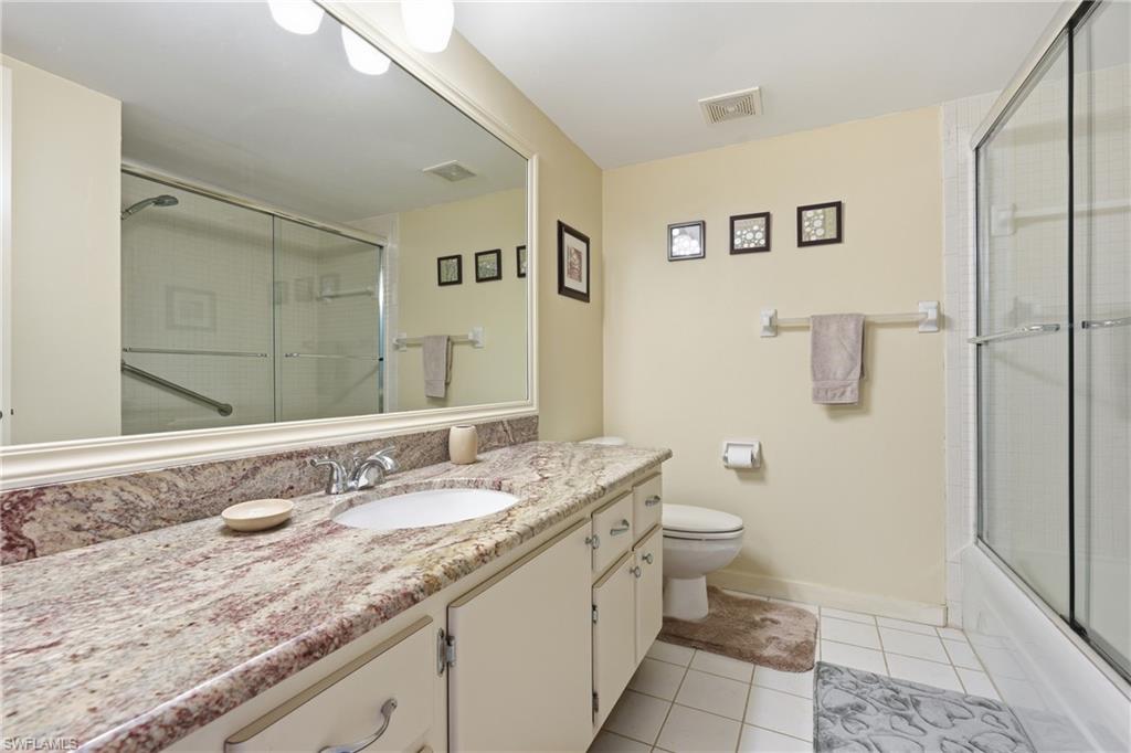 215 Cypress WAY E # D8