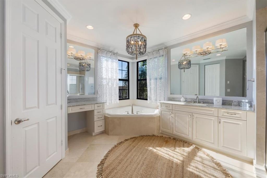 3821 Columbia CT