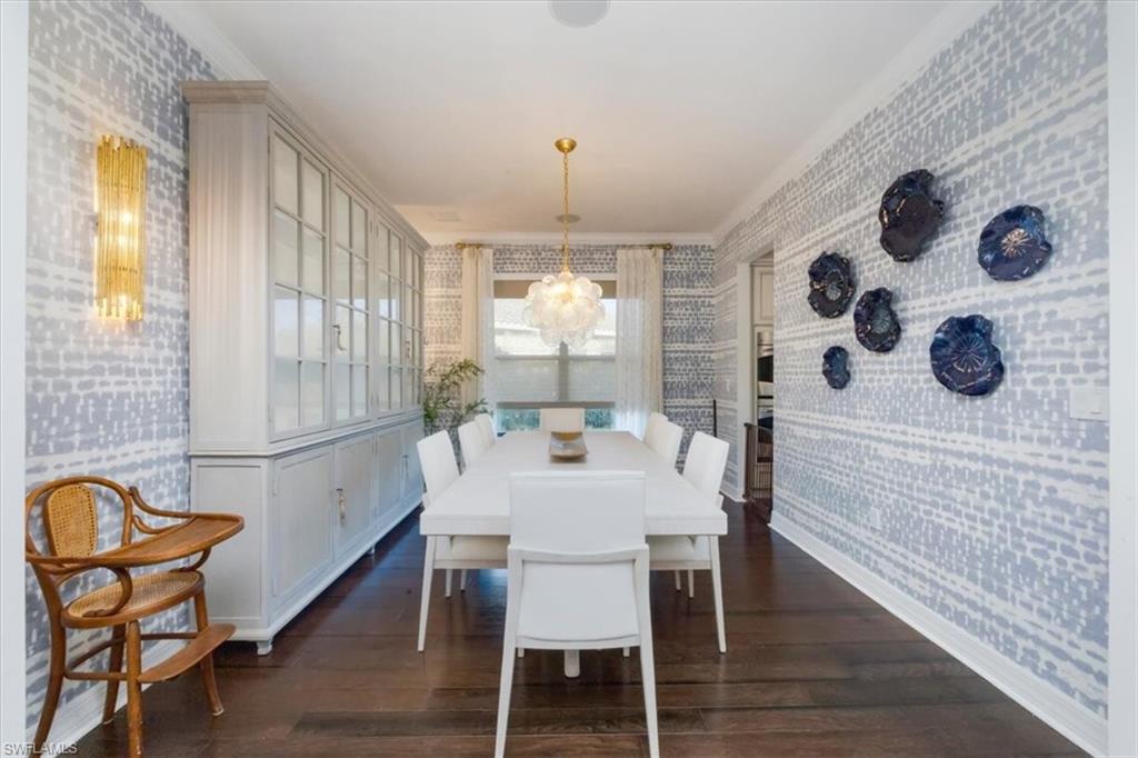 3821 Columbia CT
