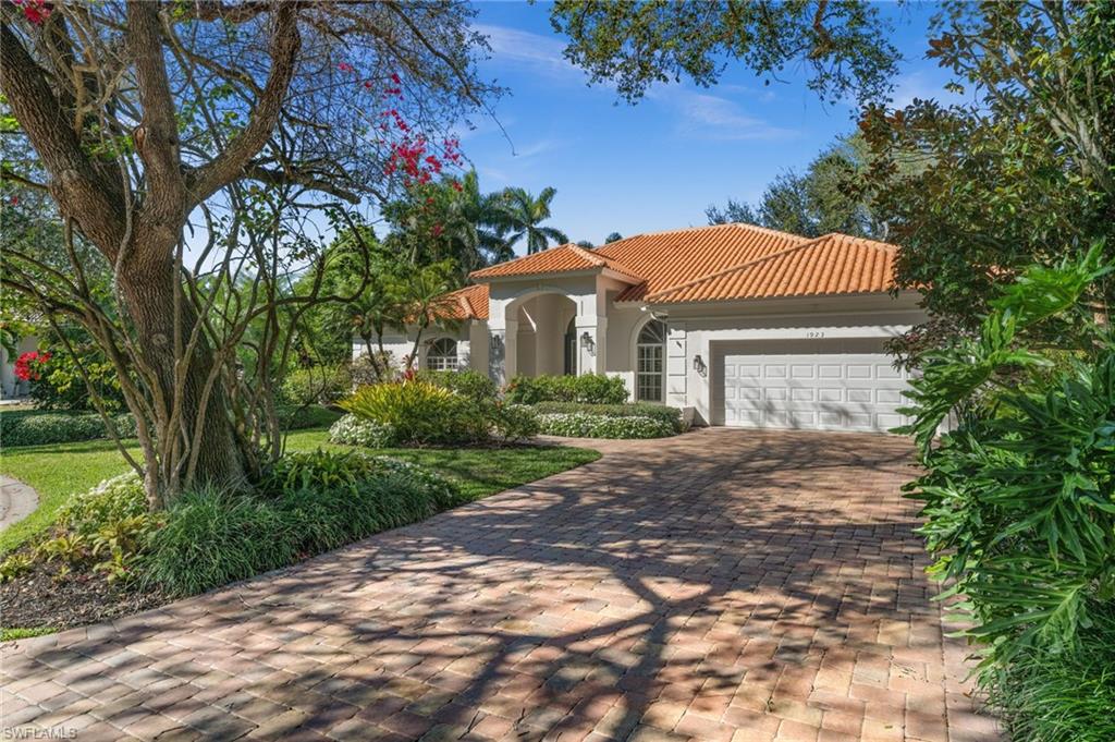 1923 Blackstone CIR