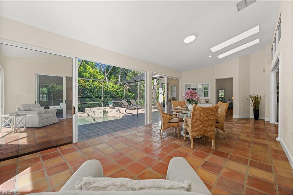 1923 Blackstone CIR