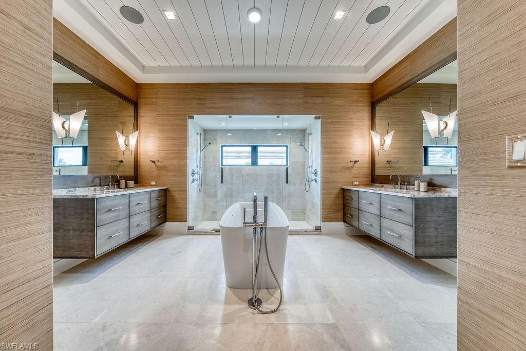 1365 Spyglass LN