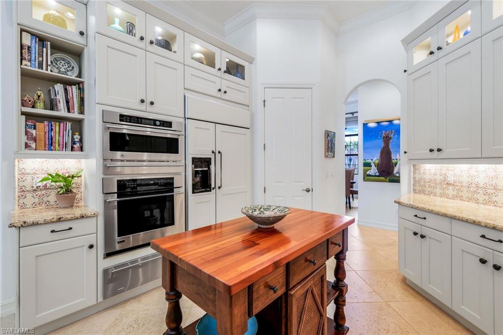 6477 Costa CIR