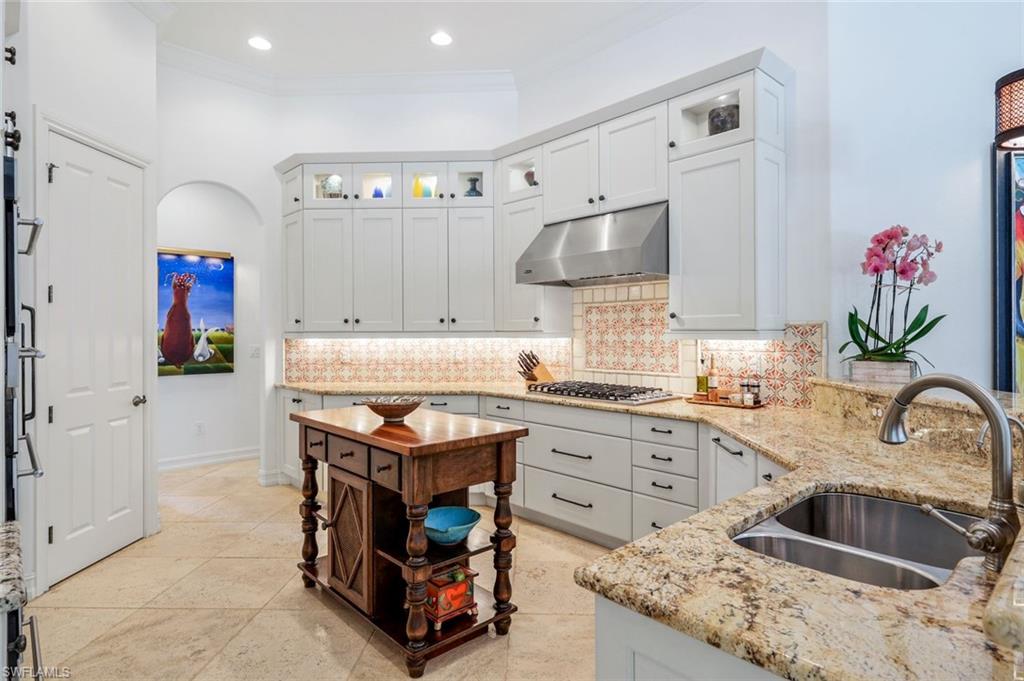 6477 Costa CIR