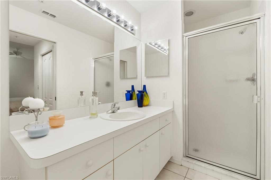 8505 Naples Heritage DR Unit: 146