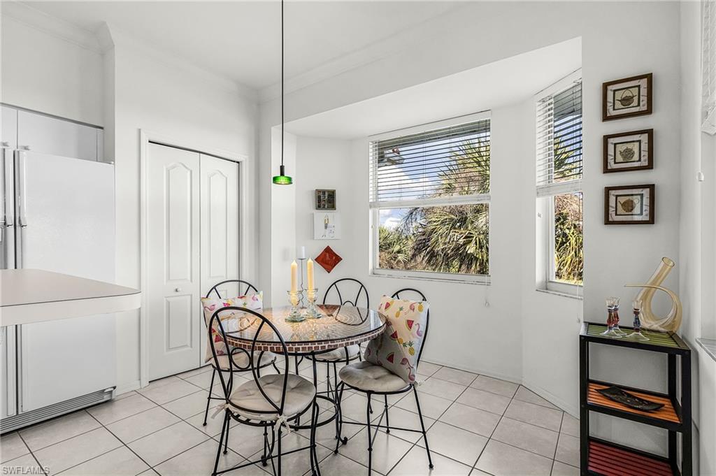 8505 Naples Heritage DR Unit: 146