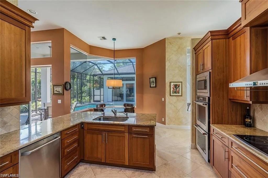 538 Eagle Creek DR