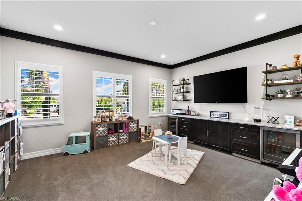 4605 Azalea DR