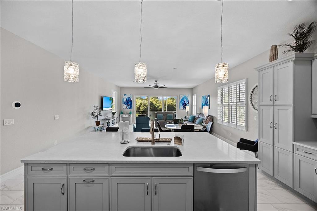 7781 Hawthorne DR 3204