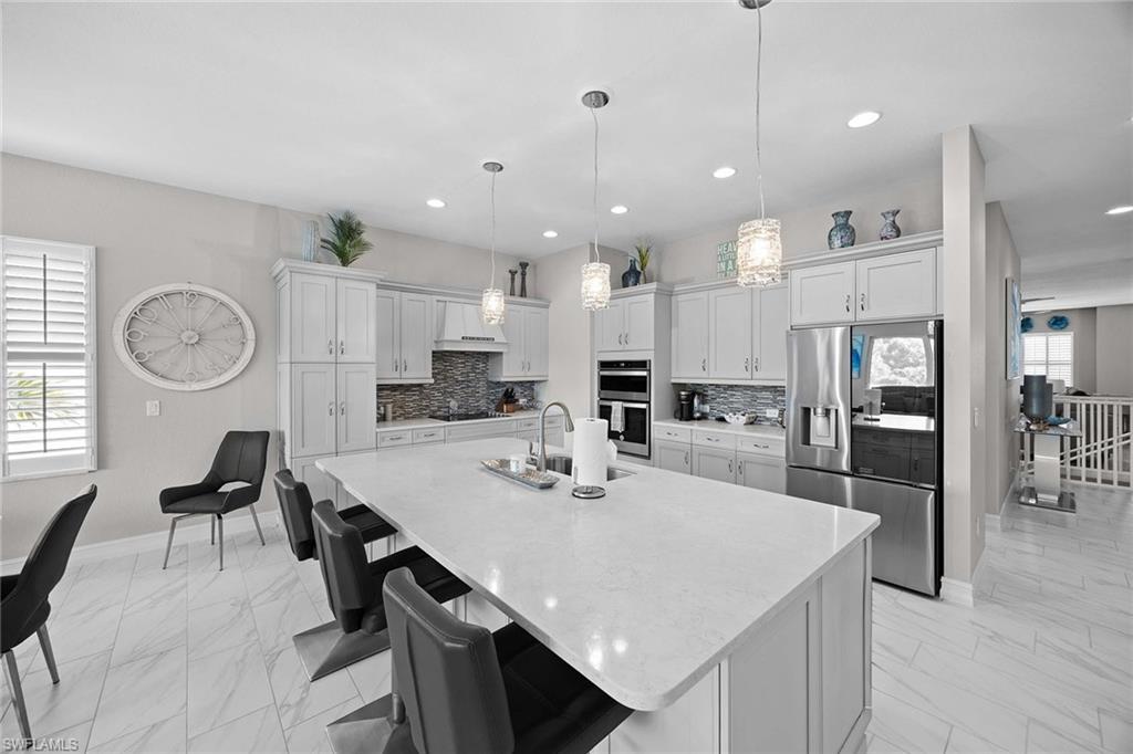 7781 Hawthorne DR 3204