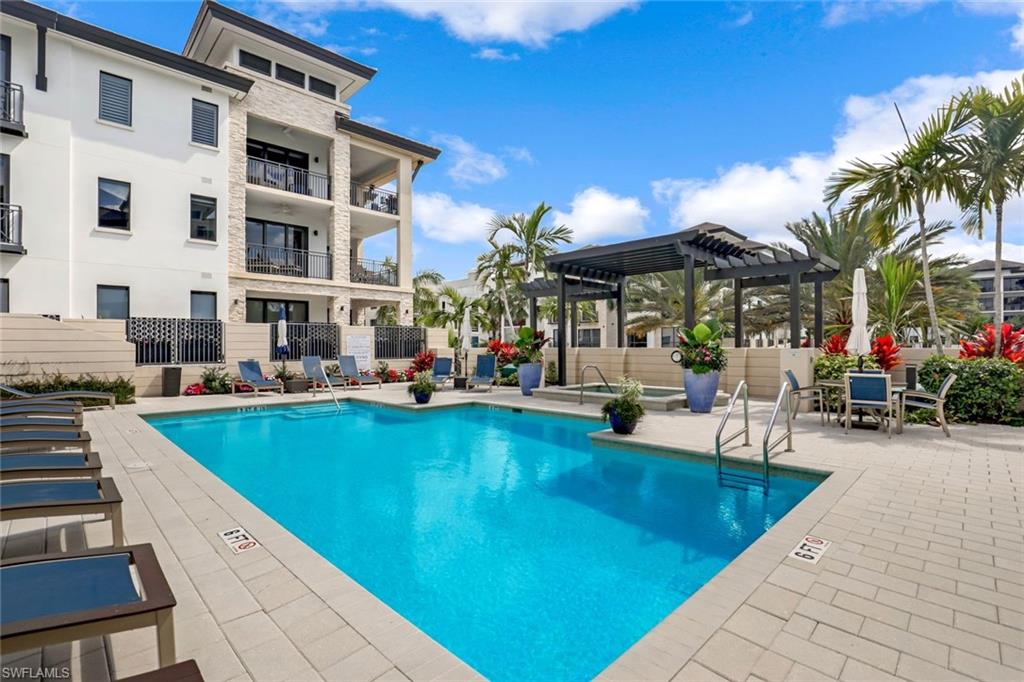 1035 3rd AVE S 215