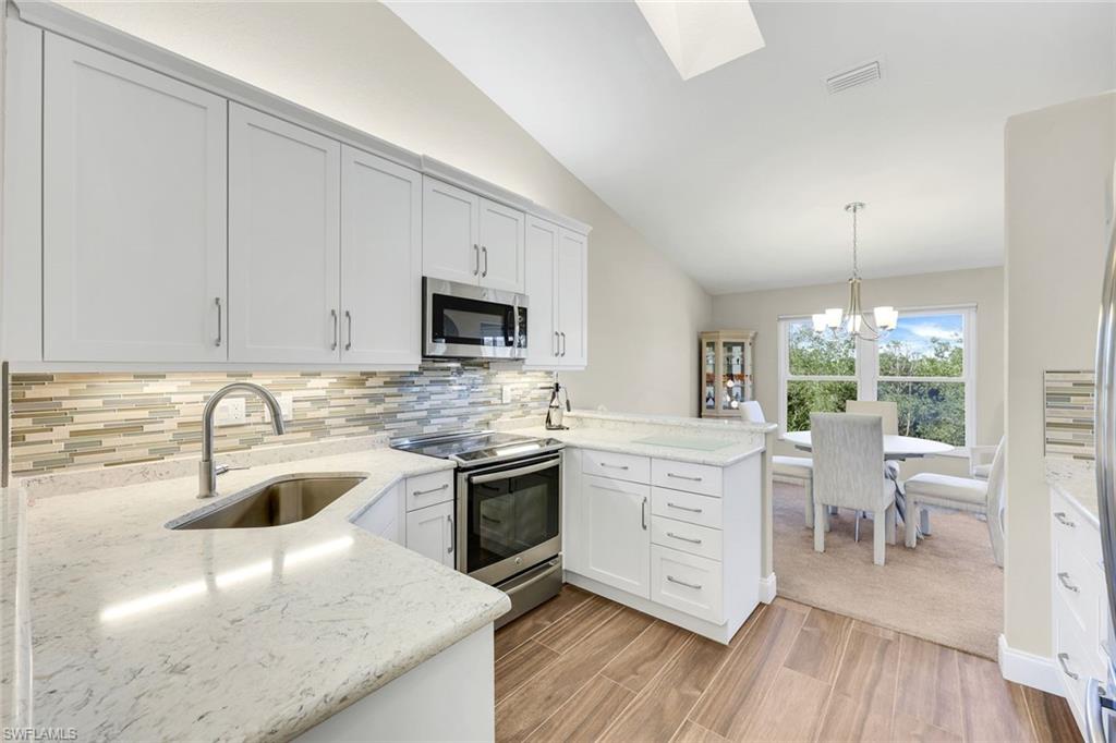 351 Emerald Bay CIR R5
