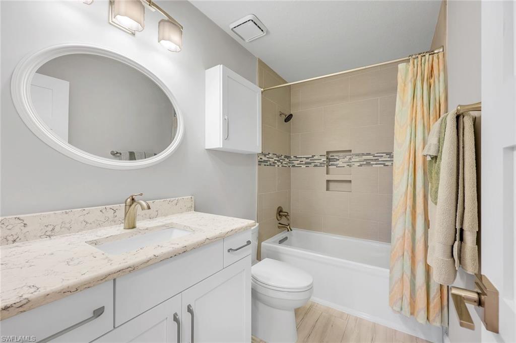 351 Emerald Bay CIR R5