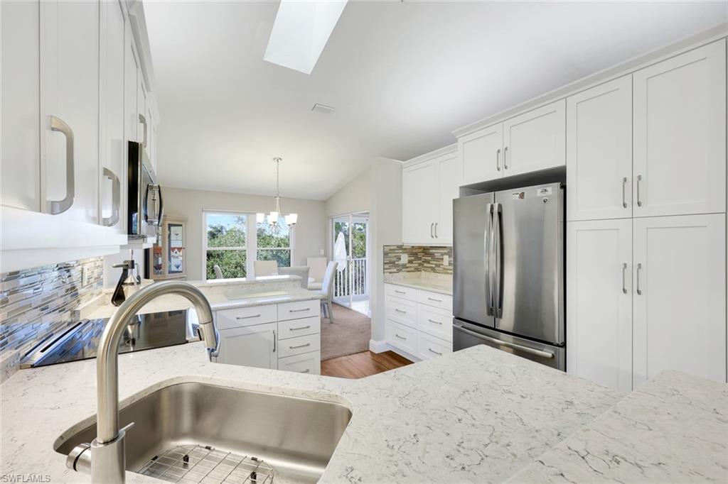 351 Emerald Bay CIR R5