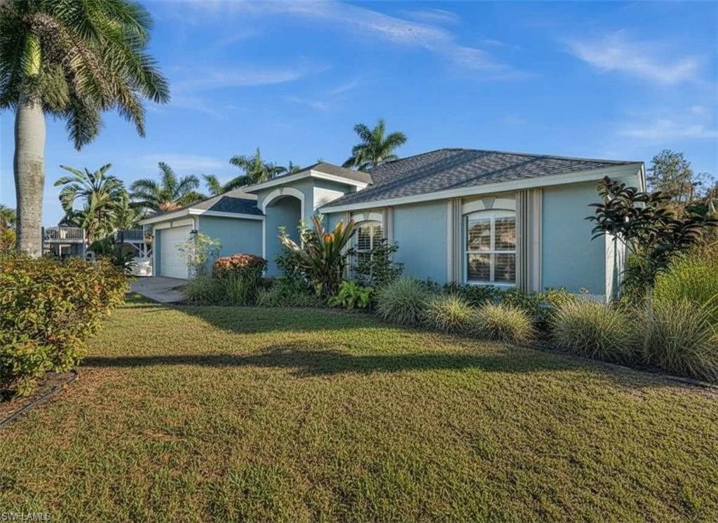 4 Colonial DR