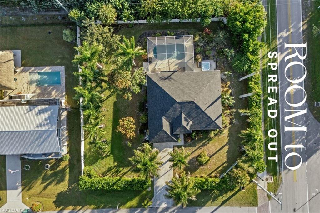 4 Colonial DR