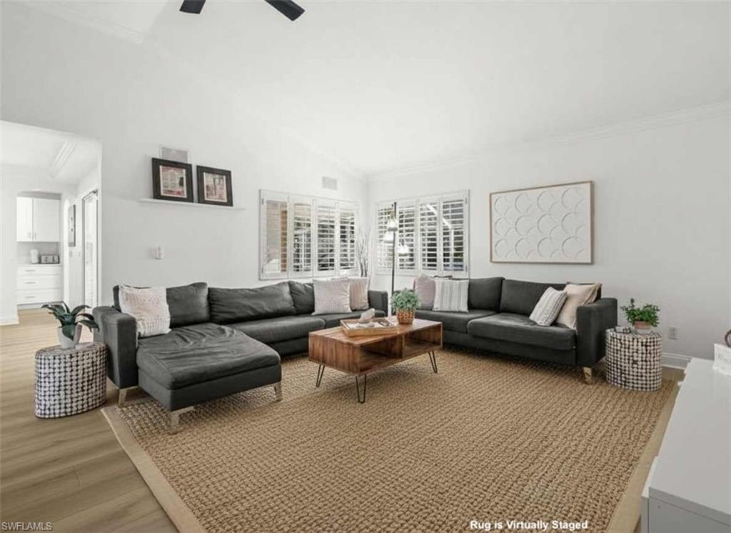 4 Colonial DR