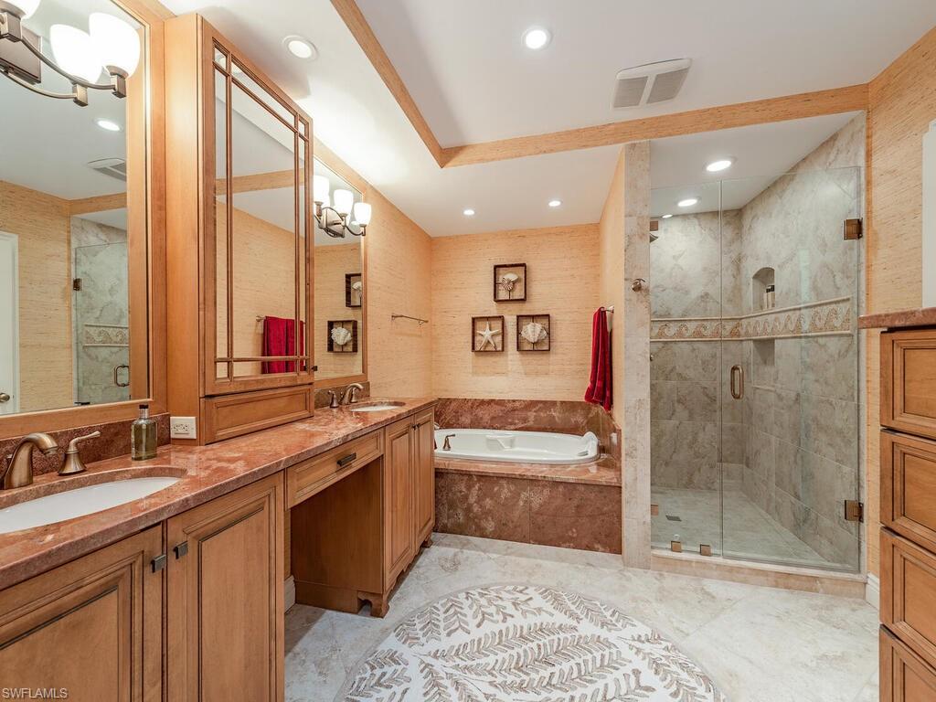 4051 Gulf Shore BLVD N PH205