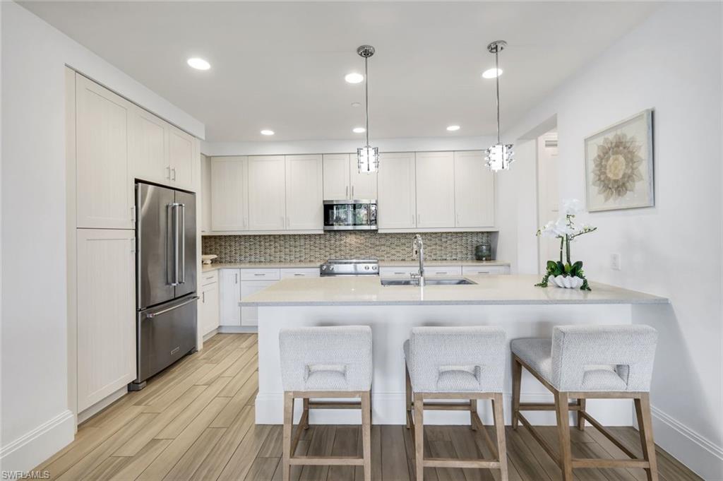 1035 3rd AVE S 305