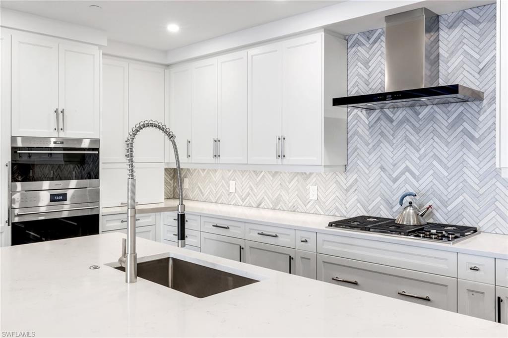 1130 3rd AVE S 405