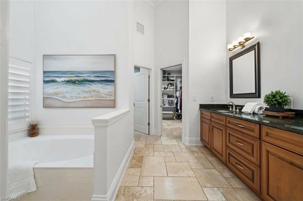 1905 Fairfax CIR