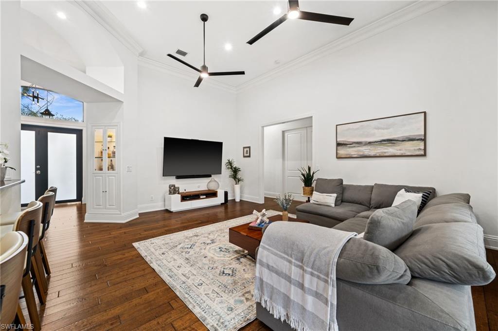 1905 Fairfax CIR