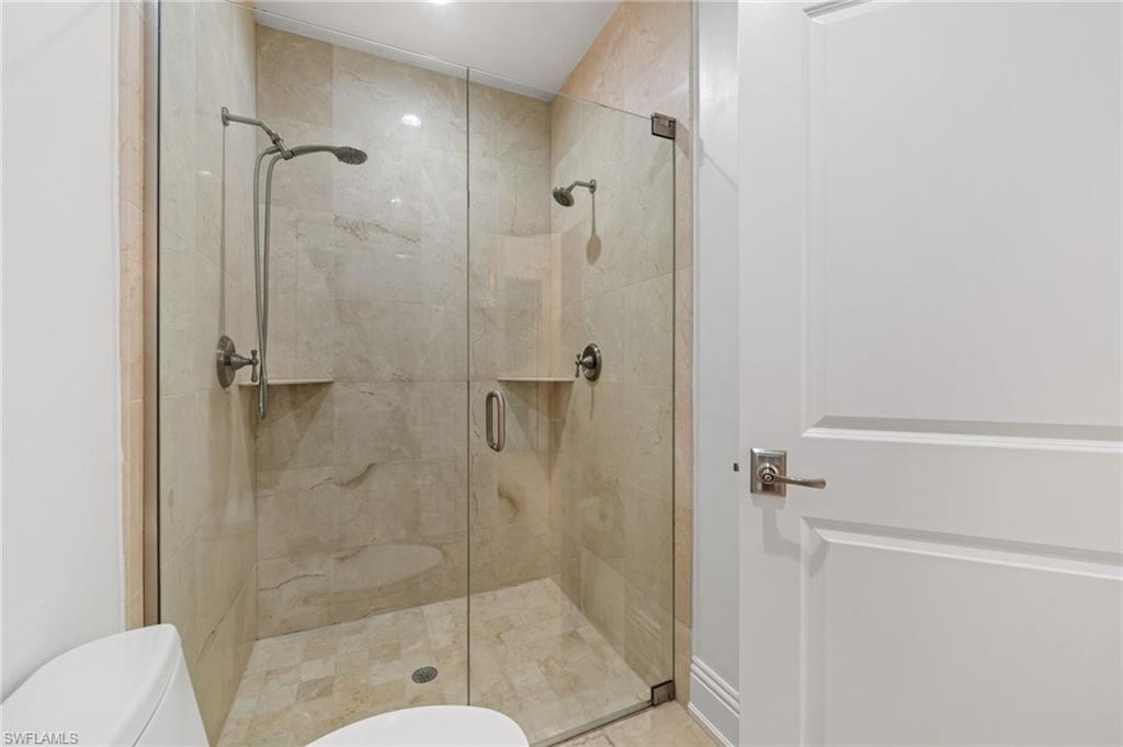 1905 Fairfax CIR