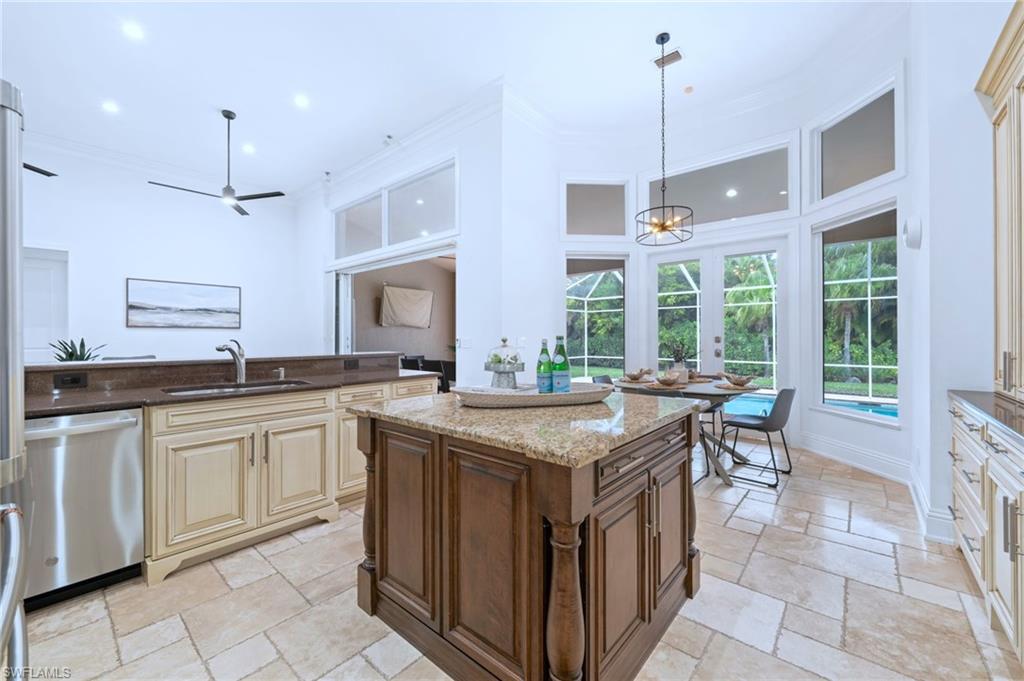 1905 Fairfax CIR