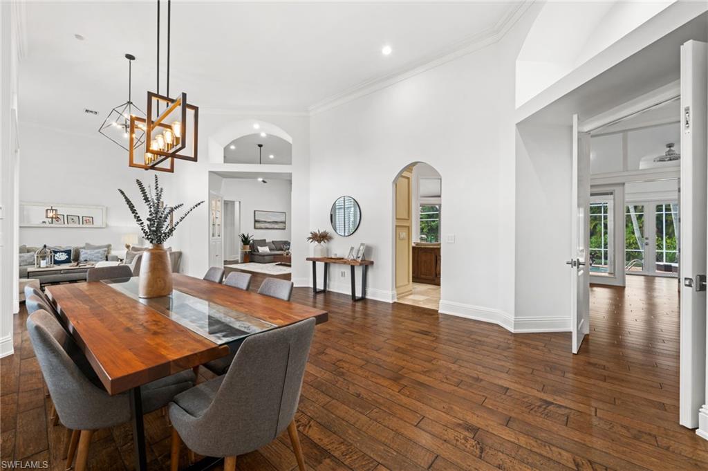 1905 Fairfax CIR