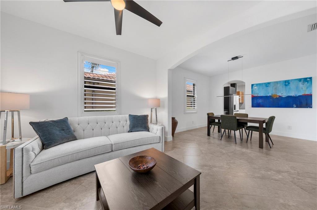 4764 Formosa DR