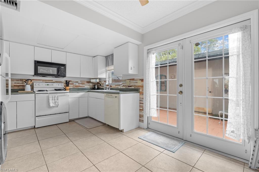 180 Cypress WAY E F137