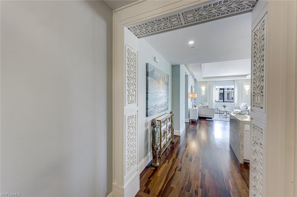 1035 3rd AVE S 201