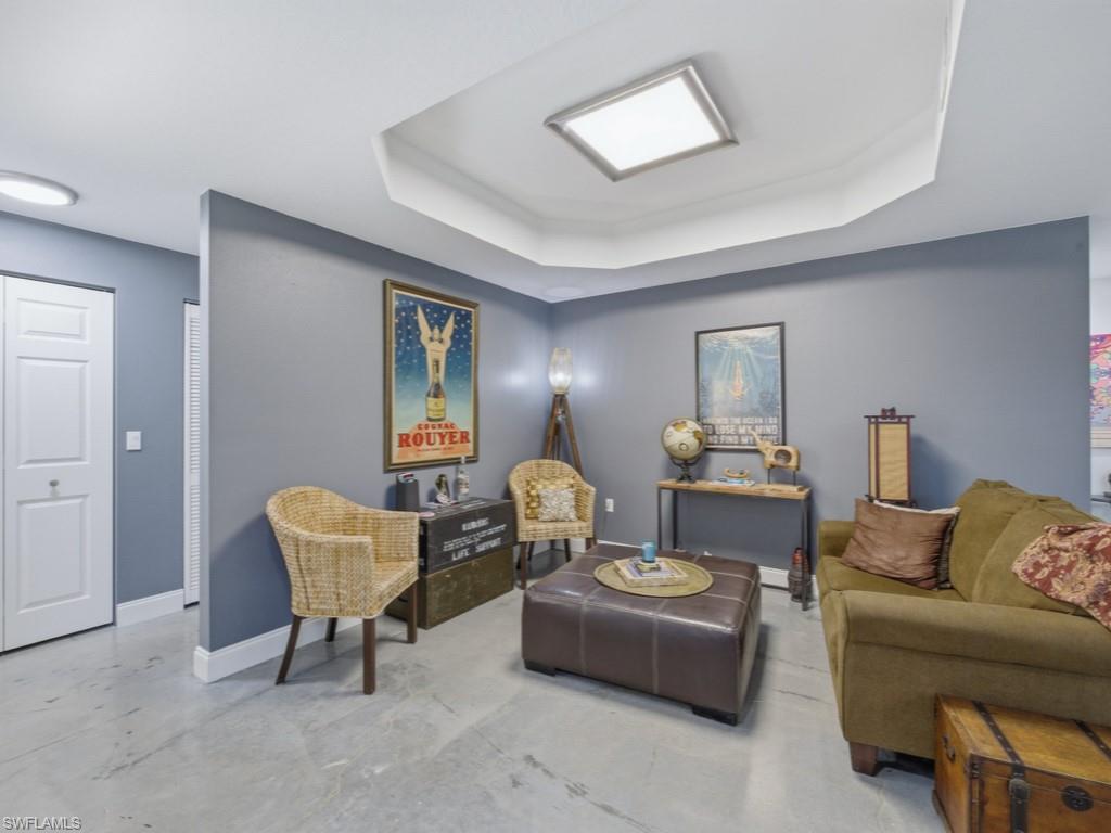 6795 Huntington Lakes CIR 101