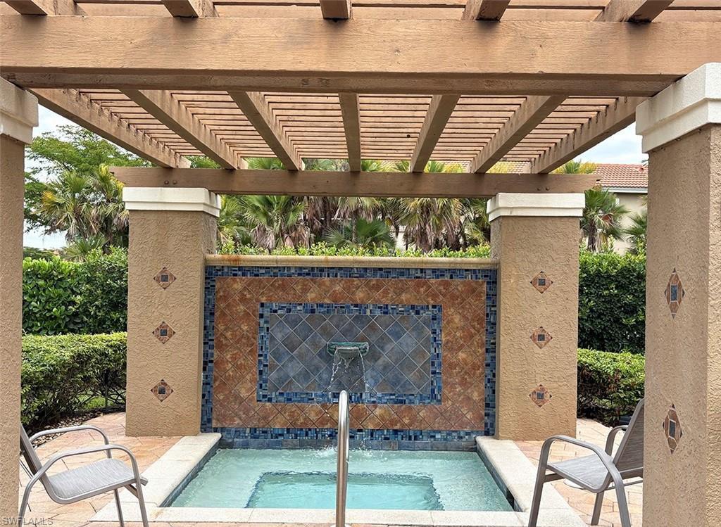 6795 Huntington Lakes CIR 101