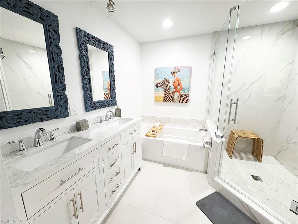 6795 Huntington Lakes CIR 101