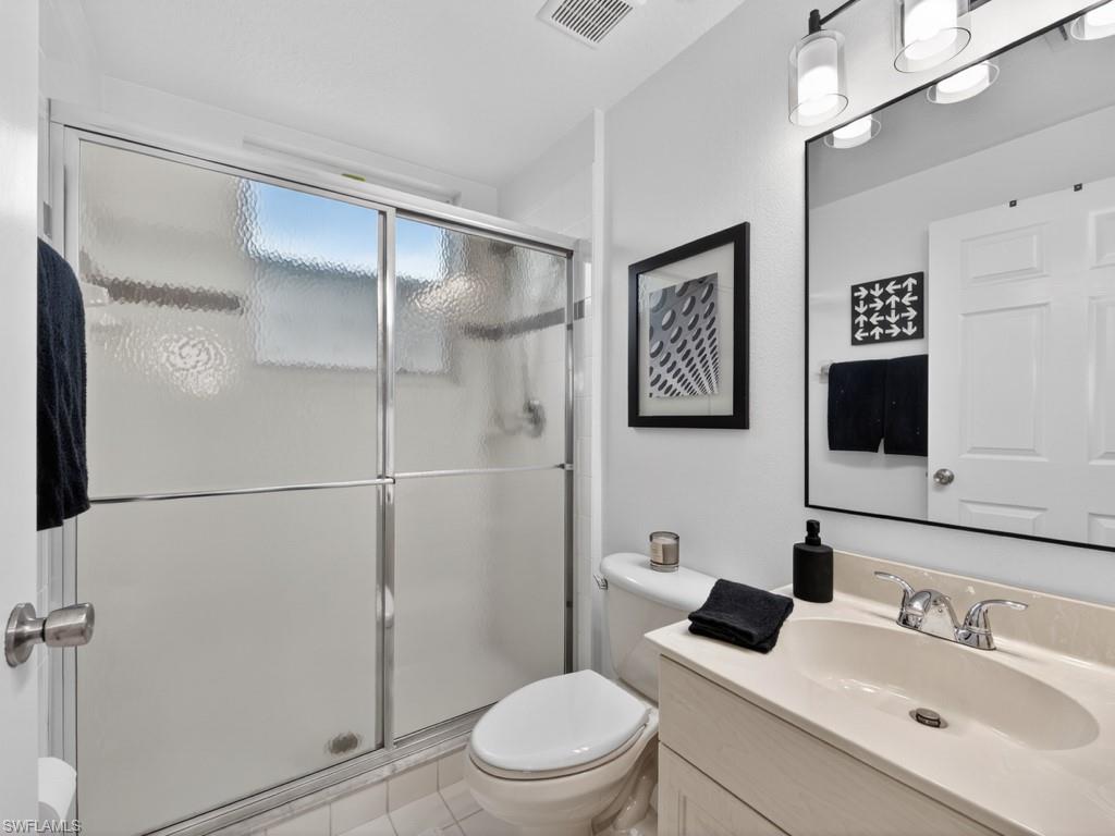 6795 Huntington Lakes CIR 101