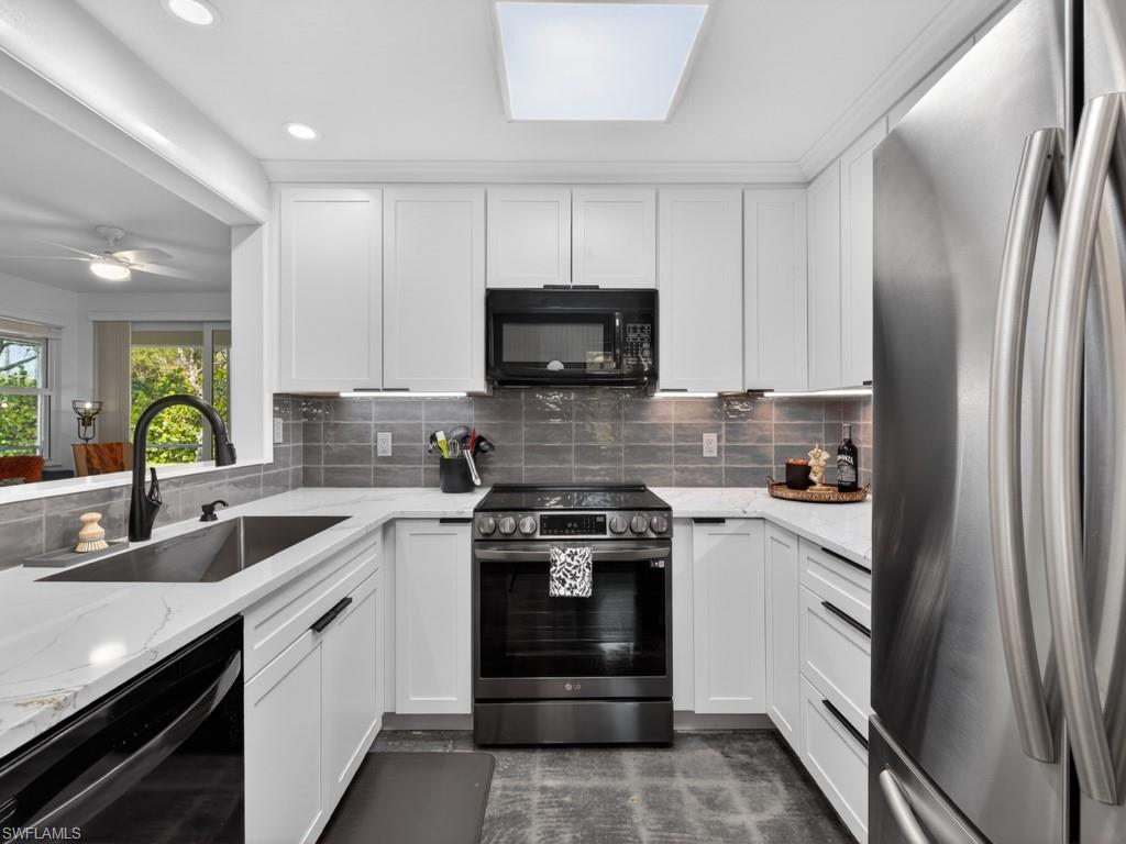 6795 Huntington Lakes CIR 101