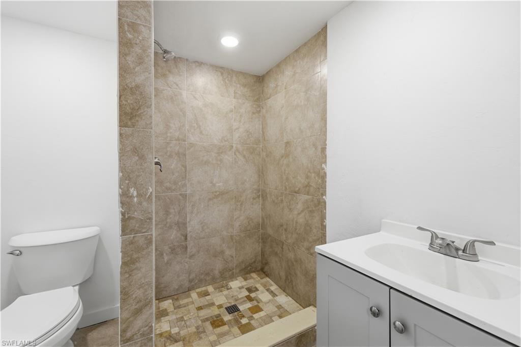 9395 Pennsylvania AVE 6