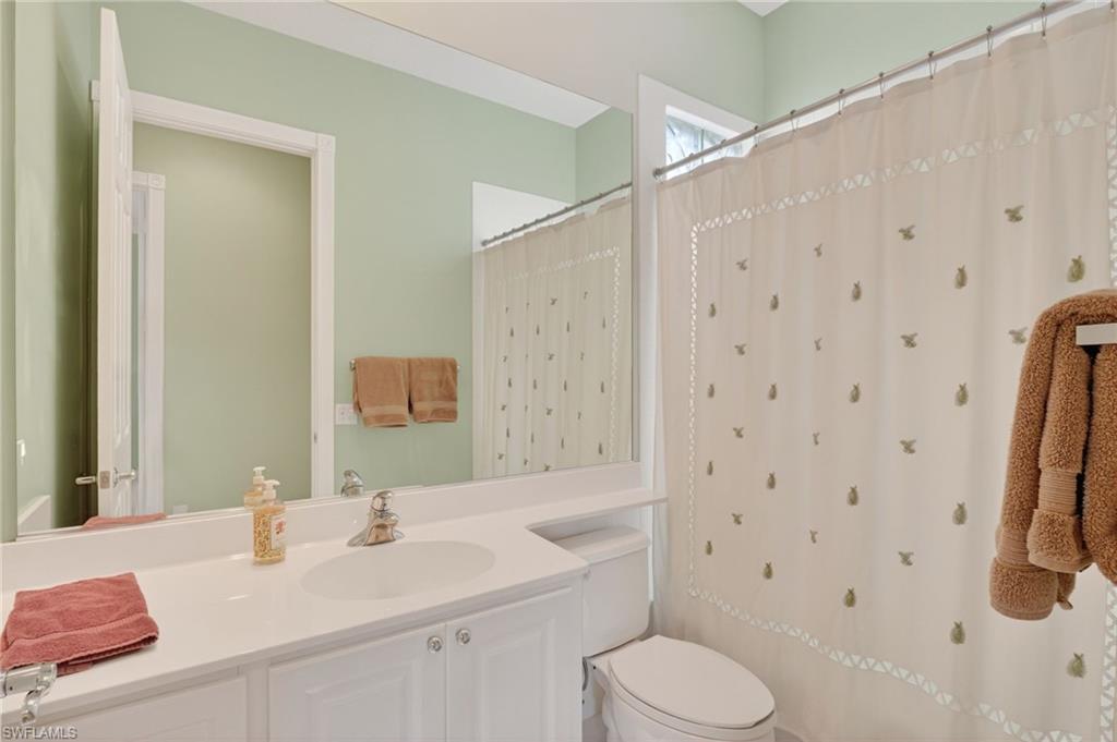 4695 Navassa LN