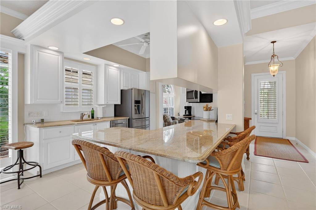 4695 Navassa LN