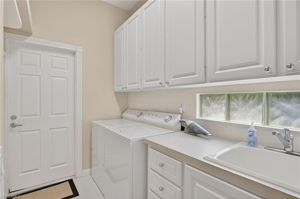 4695 Navassa LN